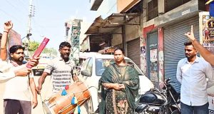 7 रुपये की Lottery,, 1 करोड़ का इनाम…Punjab के मजदूर परिवार की चमकी किस्मत; जानें पूरी कहानी