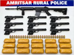 Amritsar में तस्करी के 2 नेटवर्क का पर्दाफाश, 4 गिरफ्तार; M-16 समेत 10 हथियार और 15 किलो अफीम बरामद